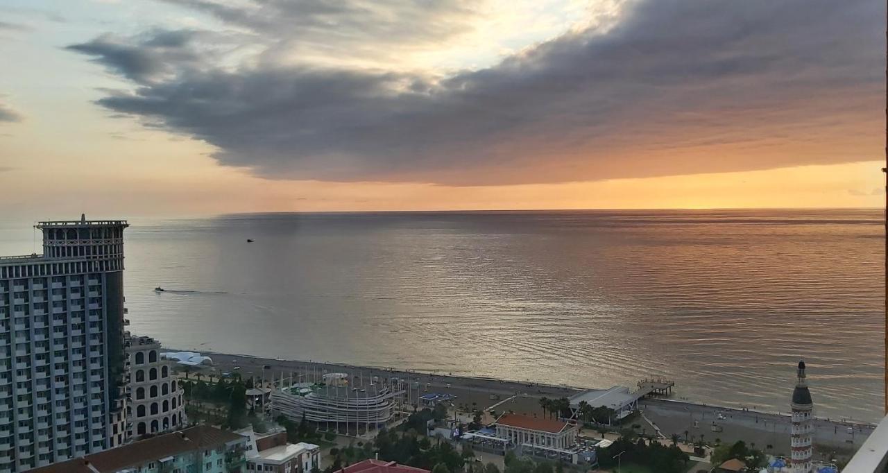 Luxury Sea View Orbi City Μπατούμι Εξωτερικό φωτογραφία